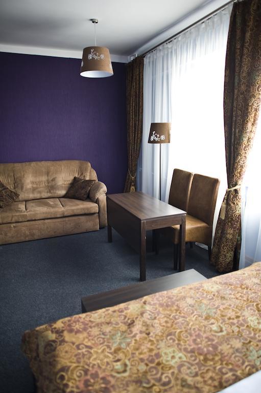 Hotel Korona Łuków Szoba fotó