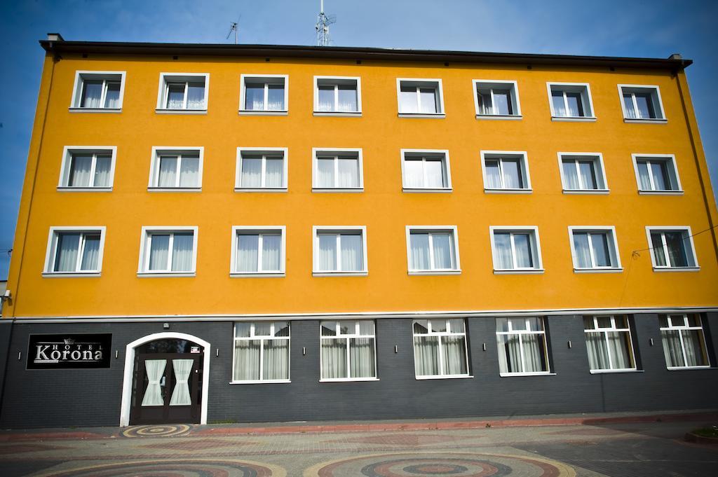 Hotel Korona Łuków Kültér fotó