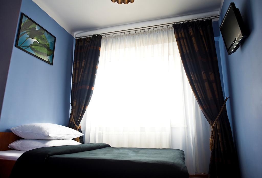 Hotel Korona Łuków Szoba fotó